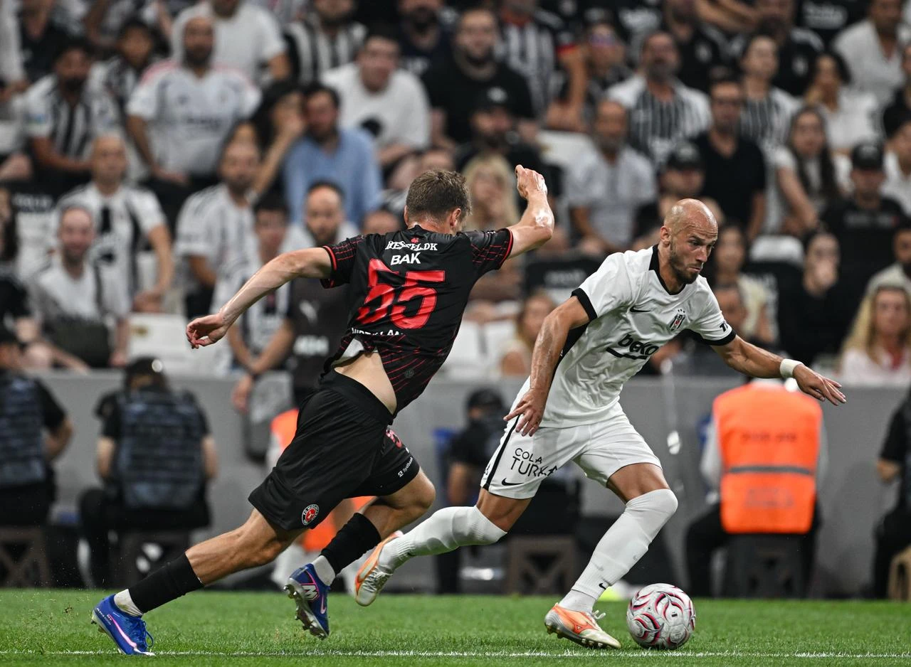 Beşiktaş: 1 Hradec Kralove: 0